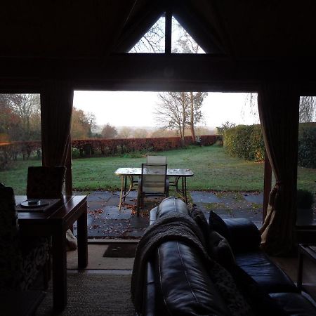 Idyllic Log Cabin Near Stratford Upon Avon Exteriér fotografie
