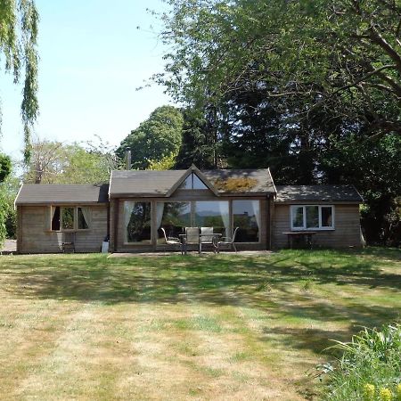 Idyllic Log Cabin Near Stratford Upon Avon Exteriér fotografie