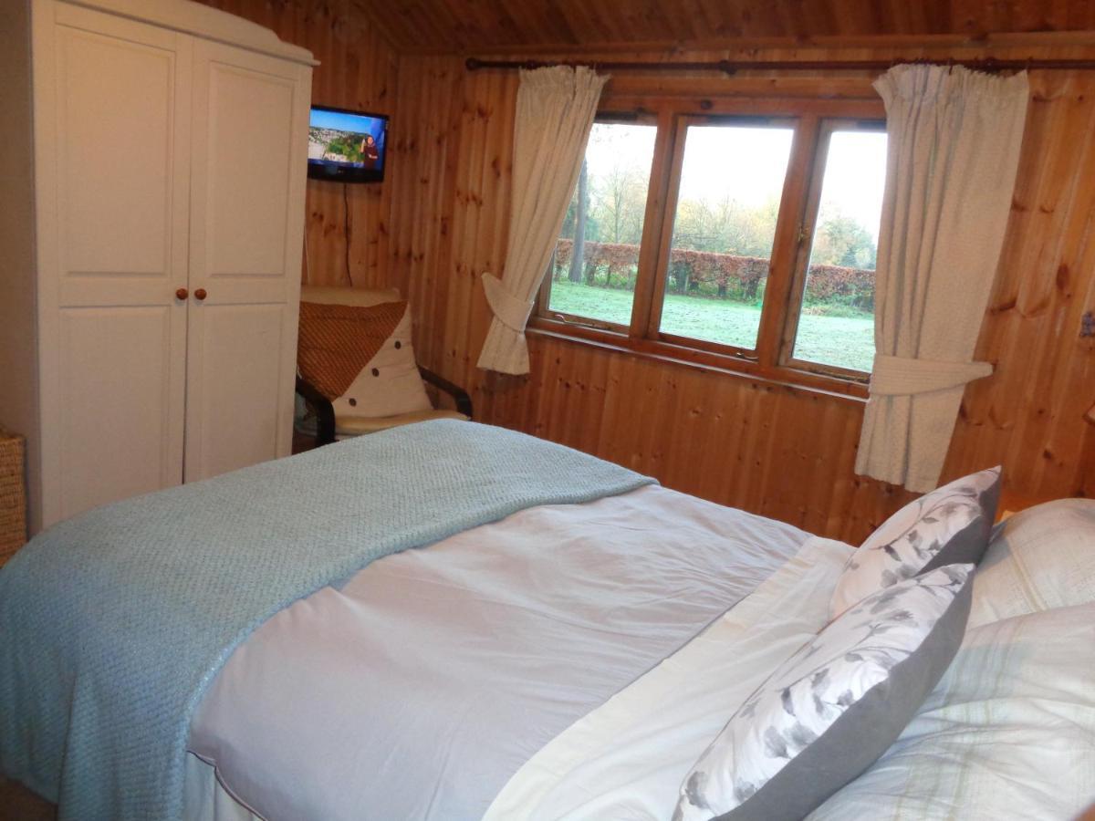 Idyllic Log Cabin Near Stratford Upon Avon Exteriér fotografie